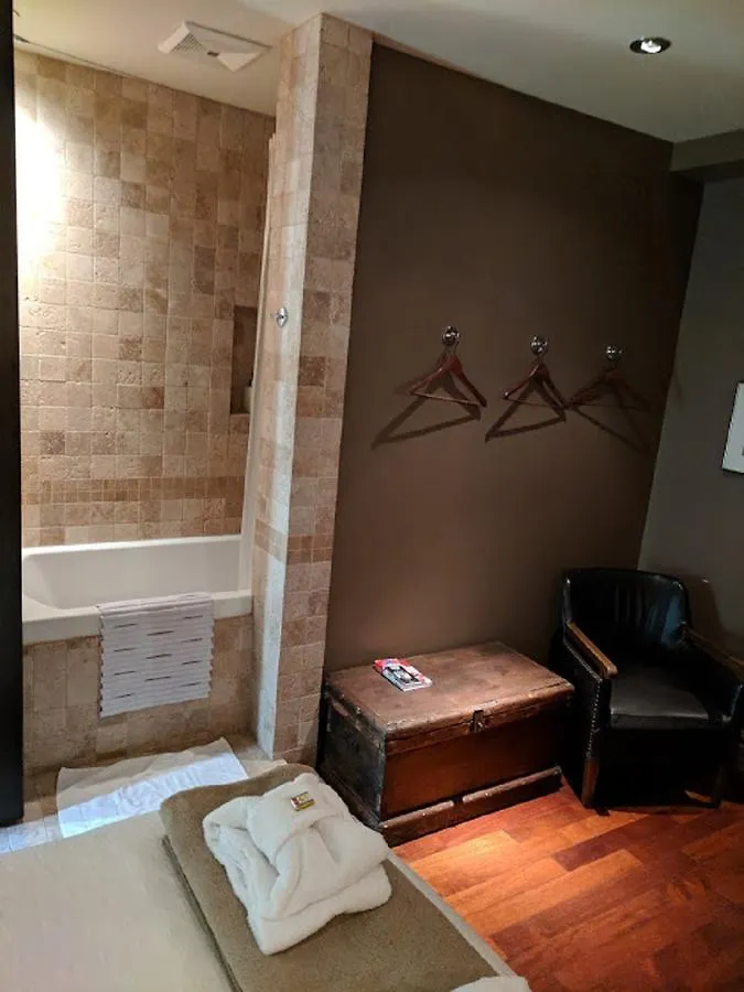 Sir Montcalm Gite B&B Montreal