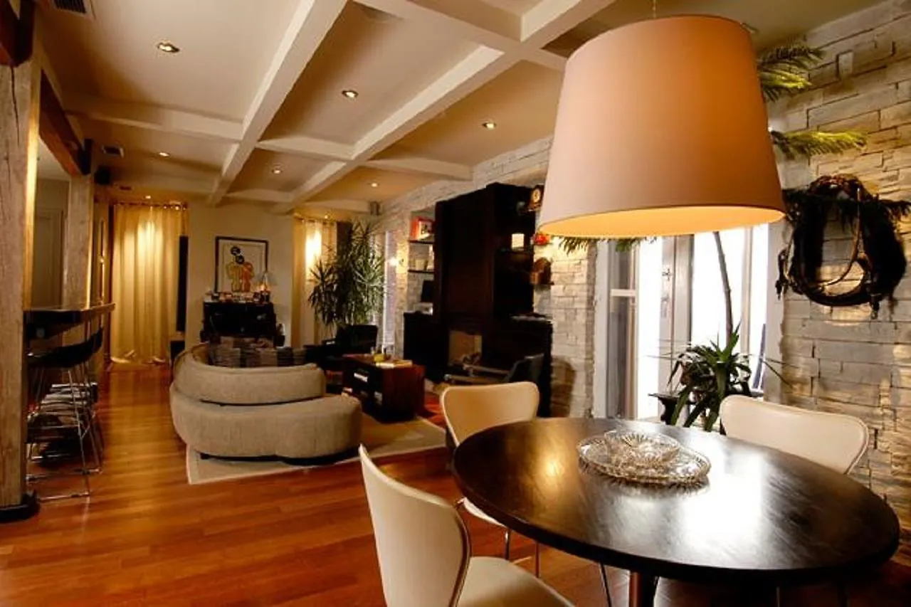 Sir Montcalm Gite B&B Montreal Bed & Breakfast